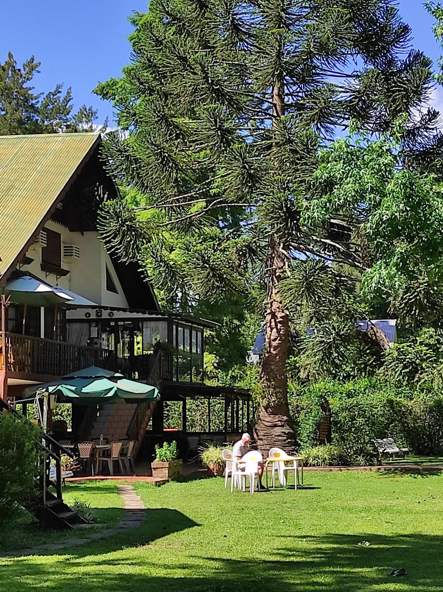 Alpenhaus Bier Und Gasthaus Tigre Esterno foto